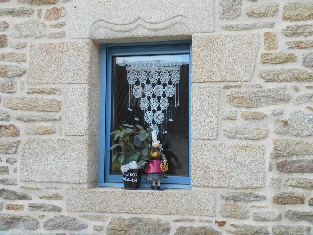 Domaine De Kervail Bed & Breakfast Quimperle Exterior photo
