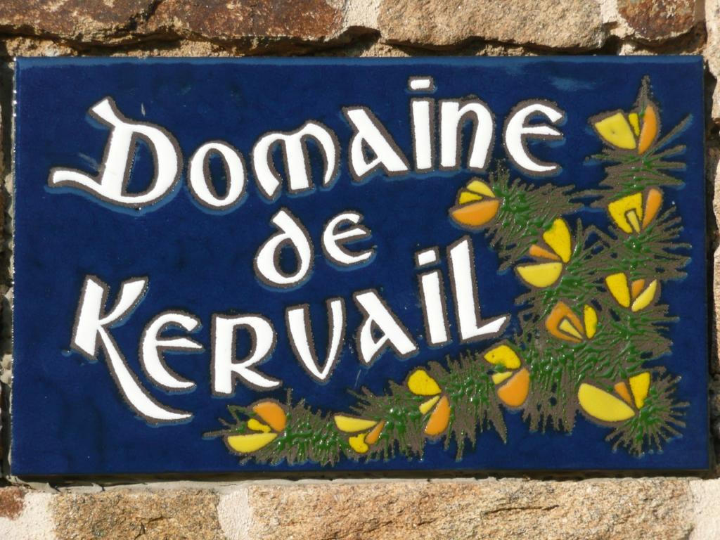 Domaine De Kervail Bed & Breakfast Quimperle Exterior photo