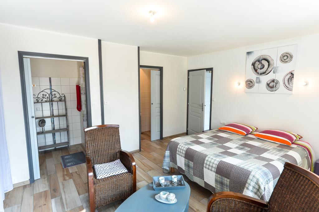 Domaine De Kervail Bed & Breakfast Quimperle Room photo
